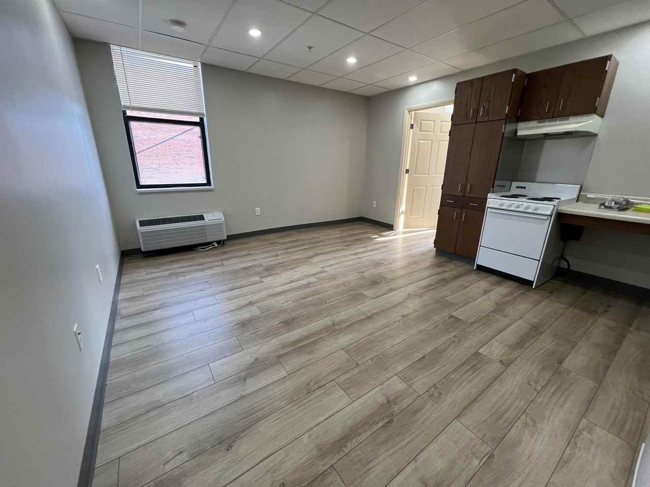 622 17th Street - Photo 2 of 6