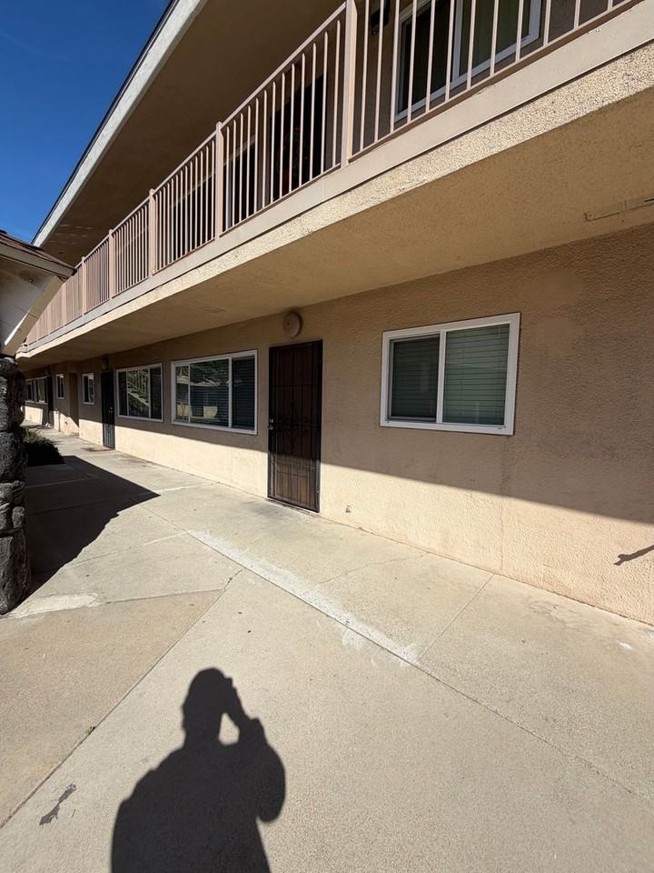 10041 Scott Avenue - Photo 2 of 27