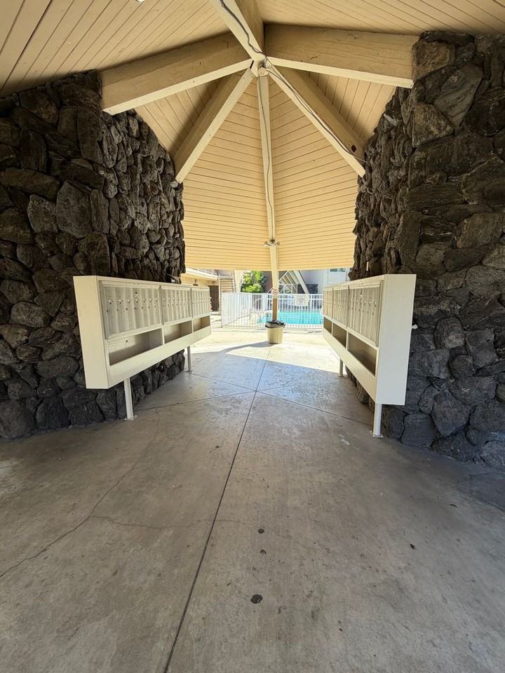 10041 Scott Avenue - Photo 5 of 27