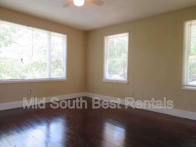 719 N Willett St - Photo 6 of 8