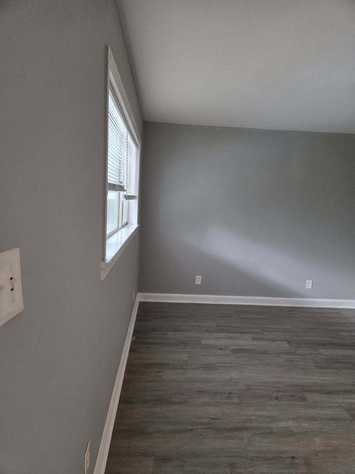 1111 West Academy Street TRIAD - Photo 4 of 6