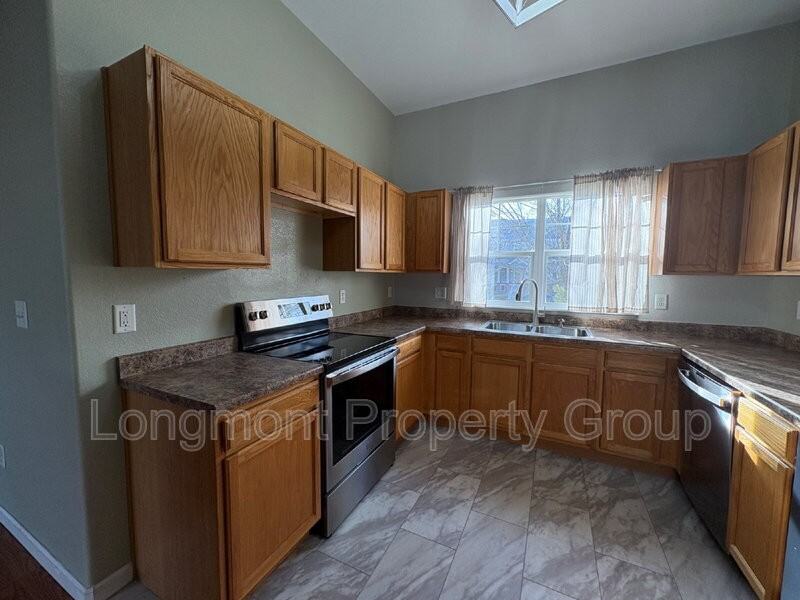 238 Mill Village Blvd - Photo 3 of 26