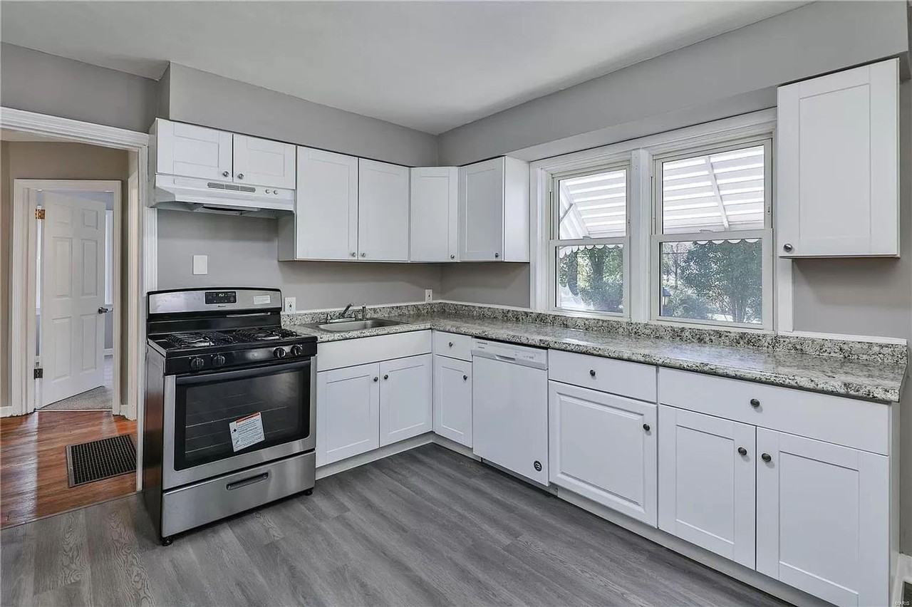 1465 W Duchesne Dr - Photo 5 of 16