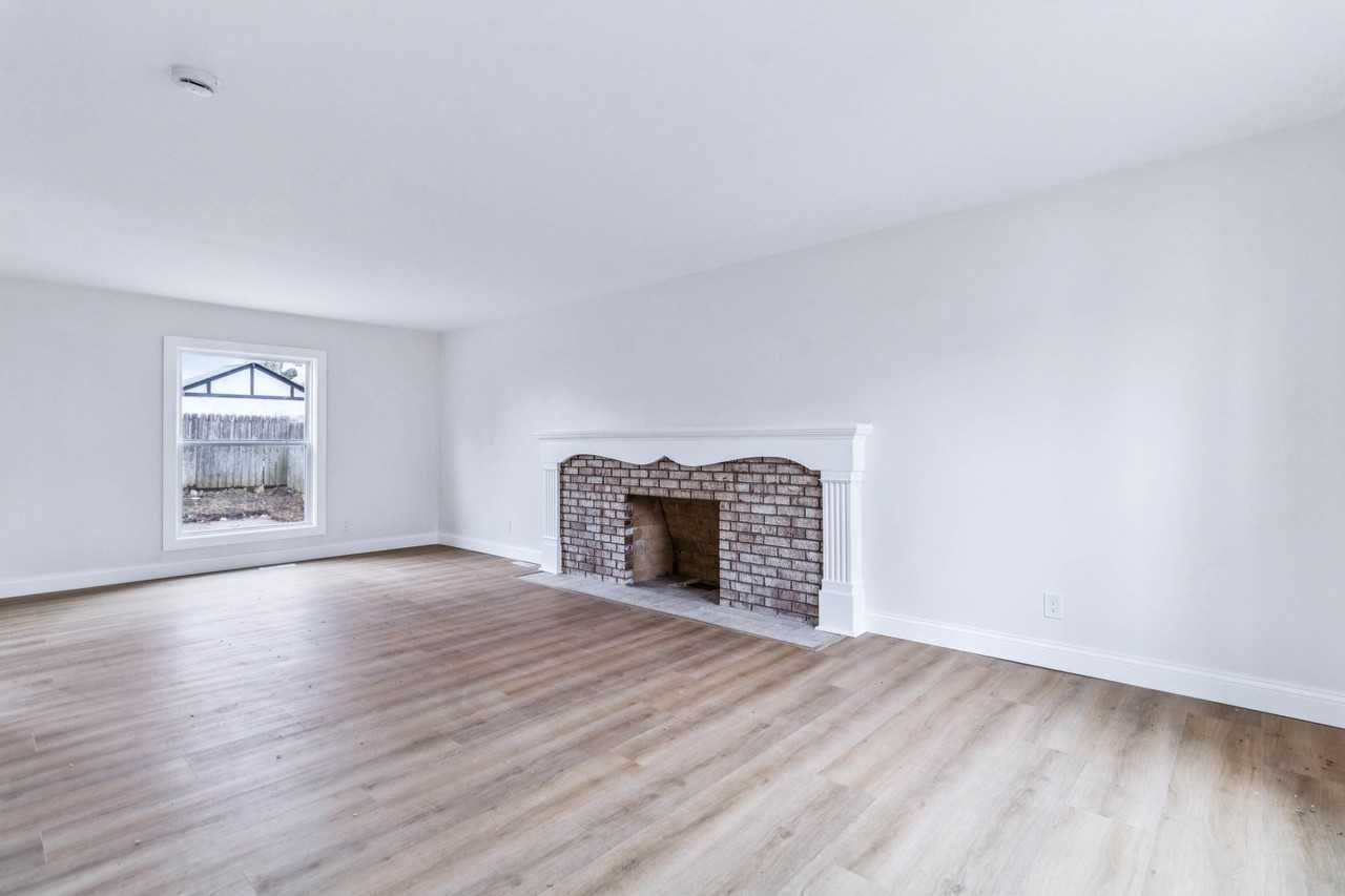 3233 Wolcott St #1 - Photo 6 of 18