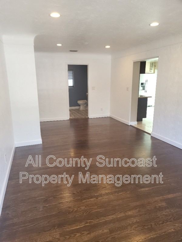 5940 5th Ave N #5940 - Photo 4 of 11