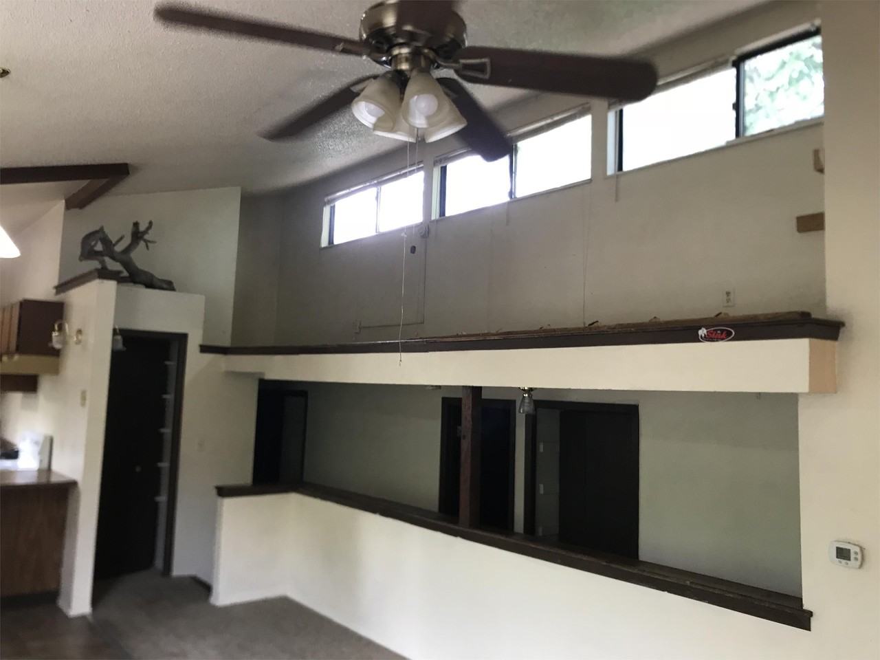 715 Marine St - Photo 3 of 17