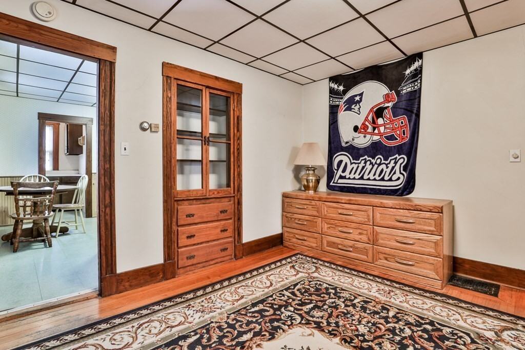 59 Lawrence Street - Photo 5 of 16