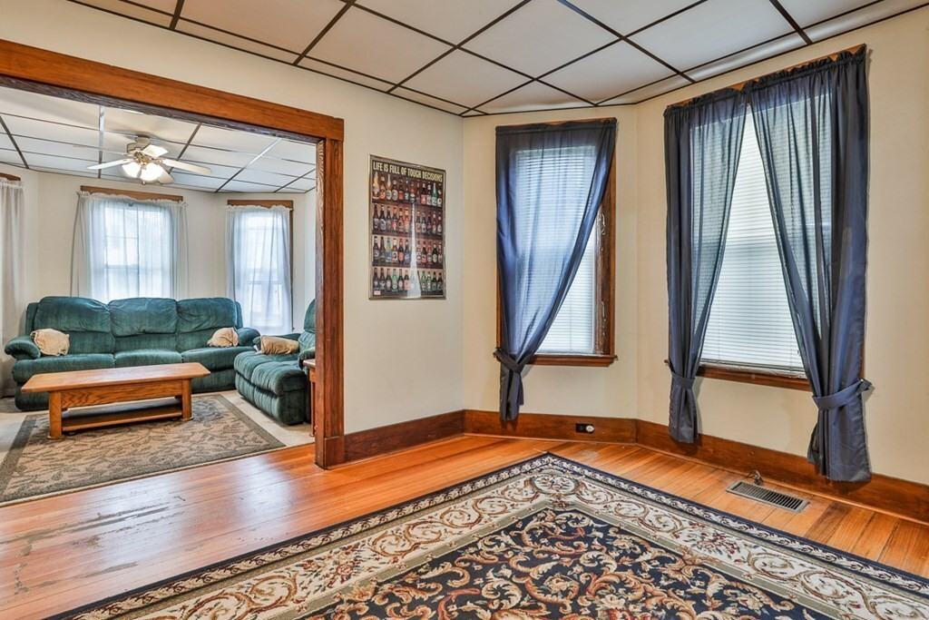 59 Lawrence Street - Photo 6 of 16