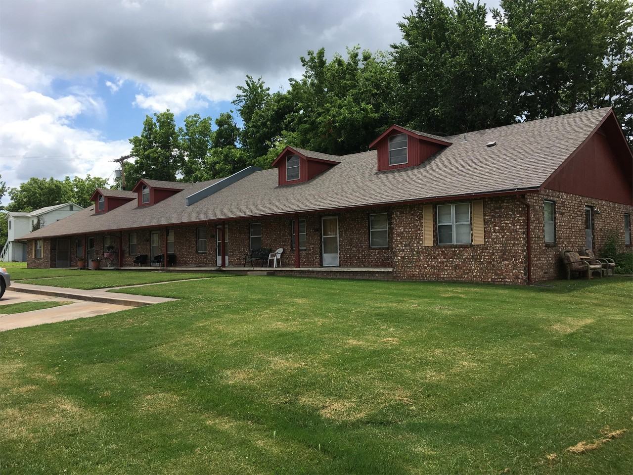 210 N. Ash Avenue, Broken Arrow, OK 74012 - Photo 2 of 12