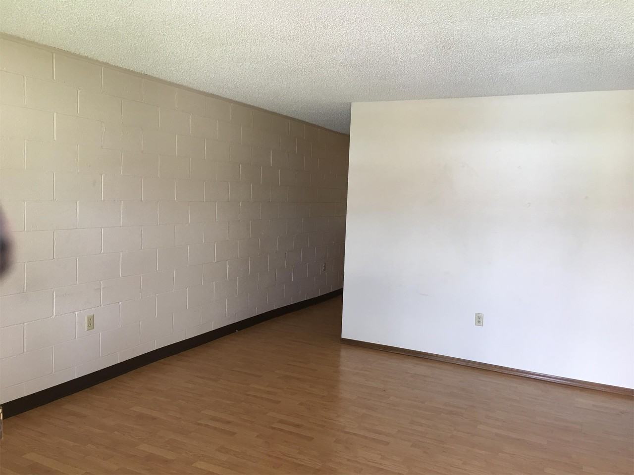 210 N. Ash Avenue, Broken Arrow, OK 74012 - Photo 3 of 12