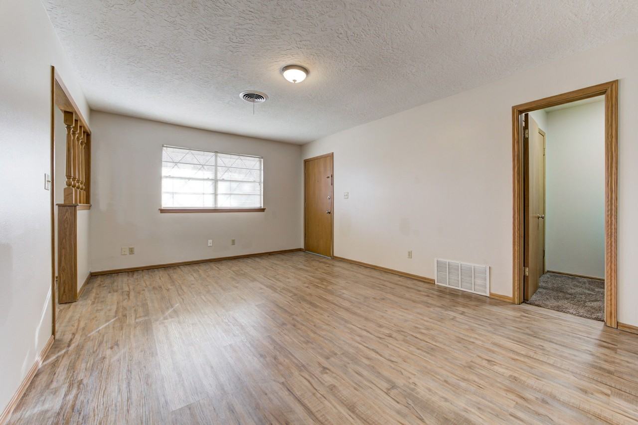 1808 Cherry Stone Street - Photo 5 of 19