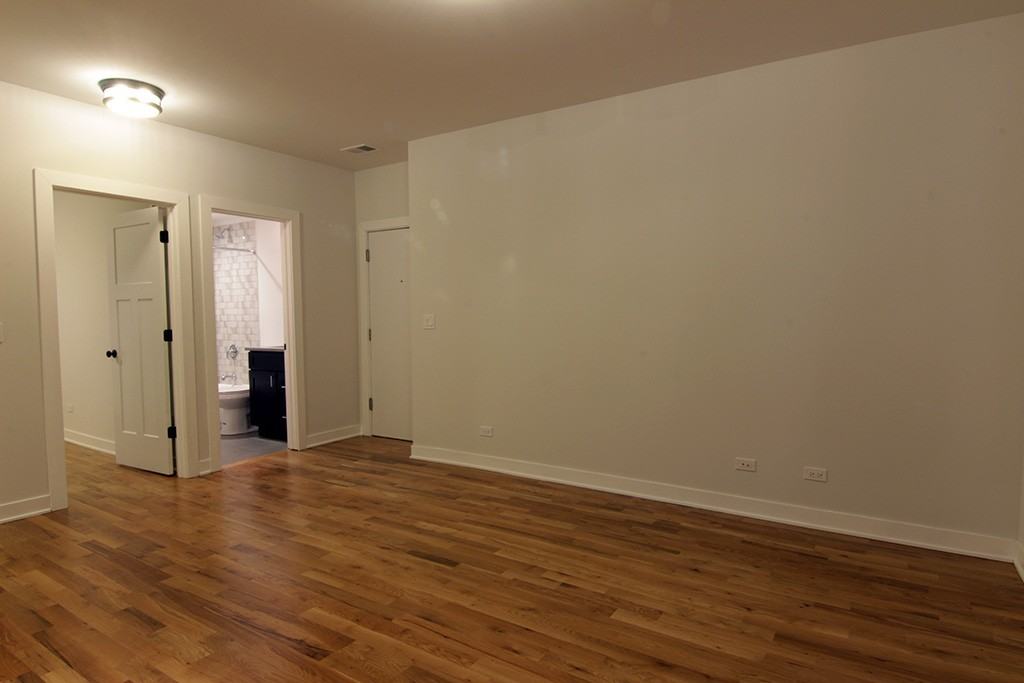 2209 W Eastwood Ave #2S - Photo 7 of 20