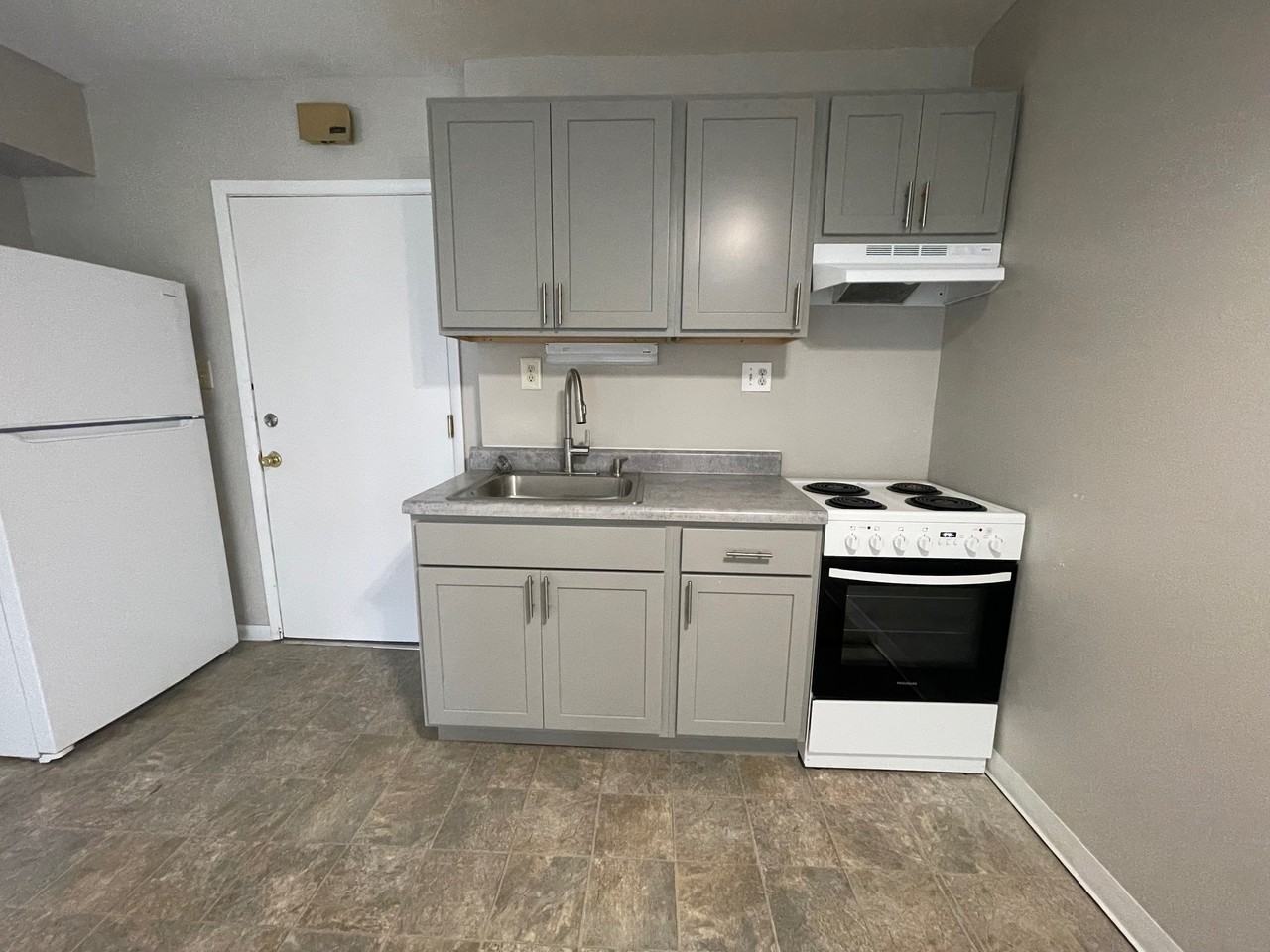 7525 U.S. Highway 42 - Photo 7 of 14