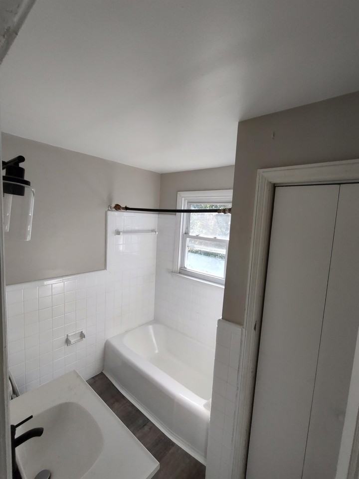 1229 West Ocean View Avenue - Photo 3 of 18