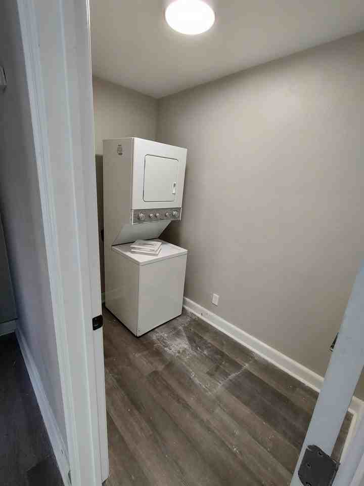 1229 West Ocean View Avenue - Photo 6 of 18