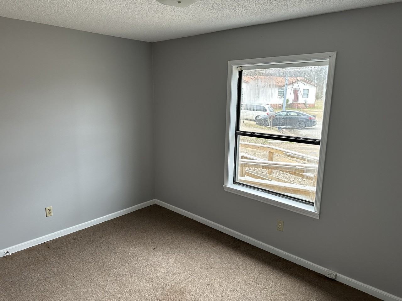 733 Madison Avenue - Photo 5 of 6