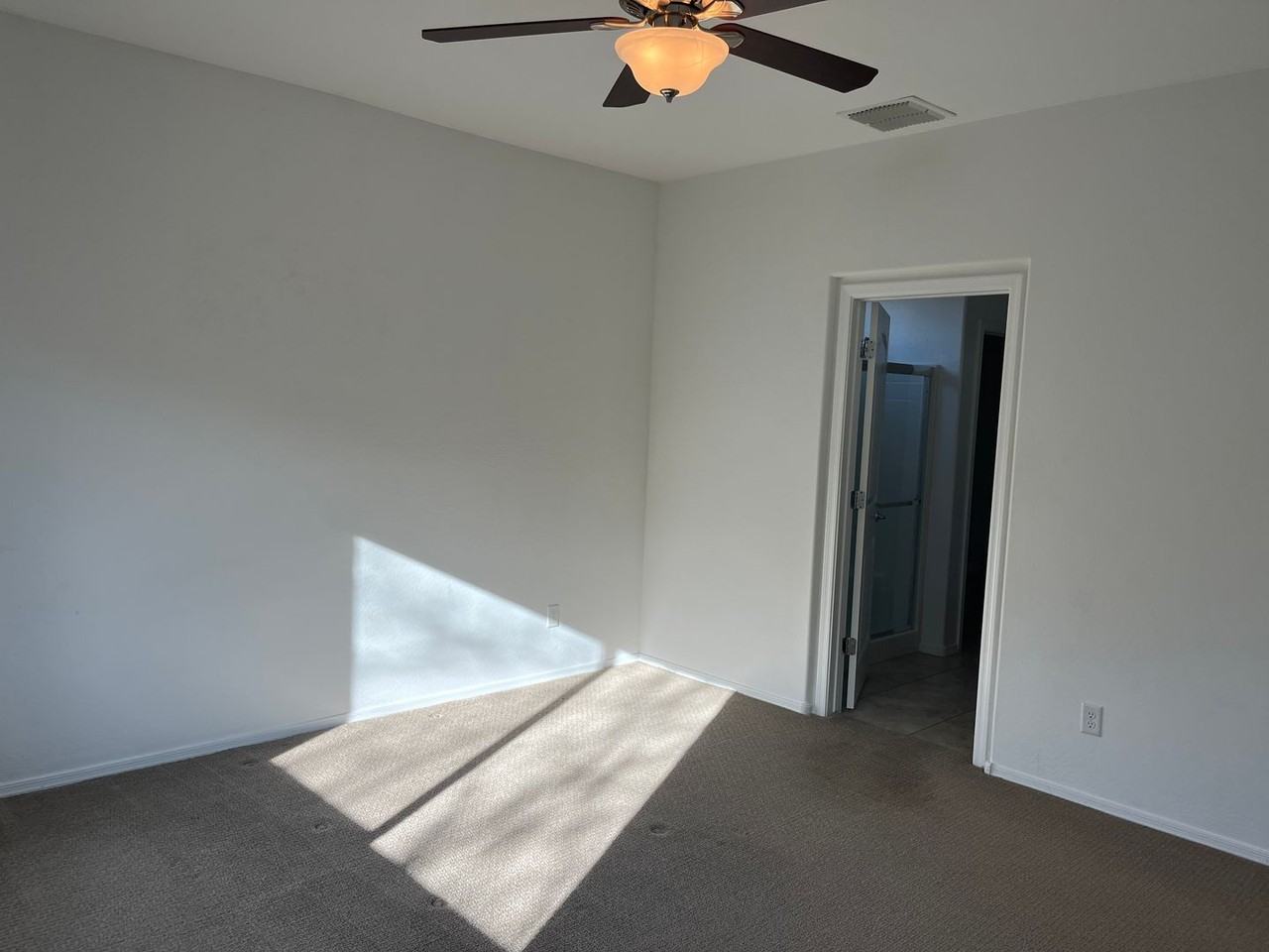 6228 Goldfinch Dr - Photo 7 of 24