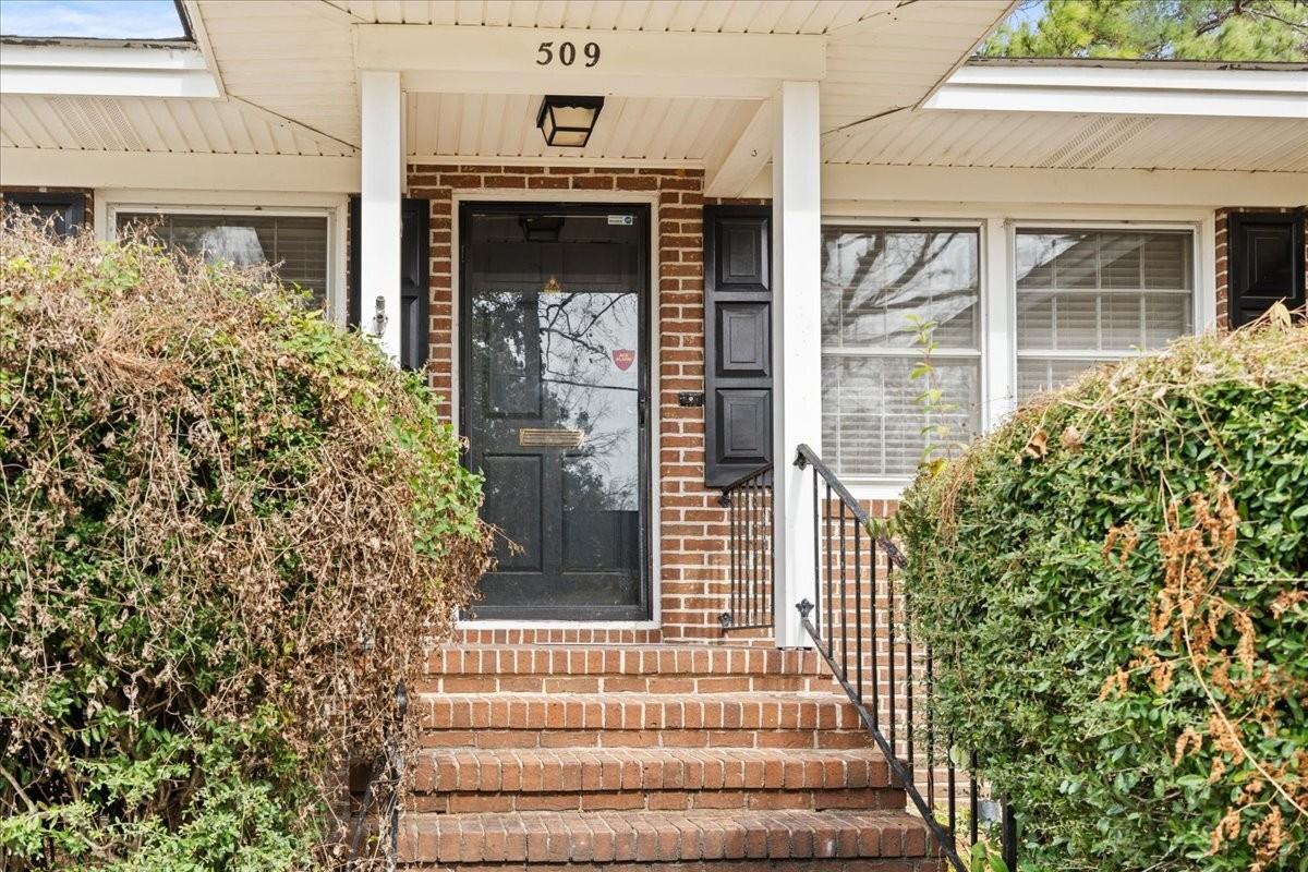 509 Spruce Street - Photo 4 of 33