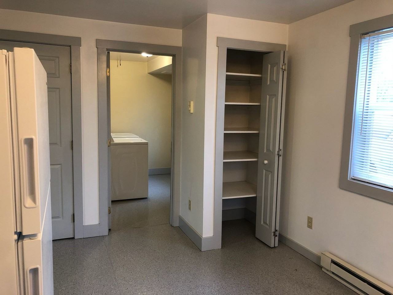 511 E. Chestnut Street - Photo 4 of 9