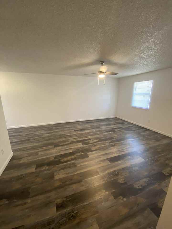 Stagecoach - Photo 3 of 14