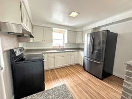 featured image of 735 Brownsville Rd