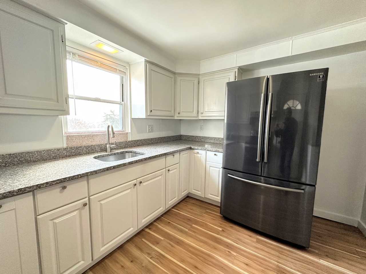 735 Brownsville Road - Photo 3 of 18