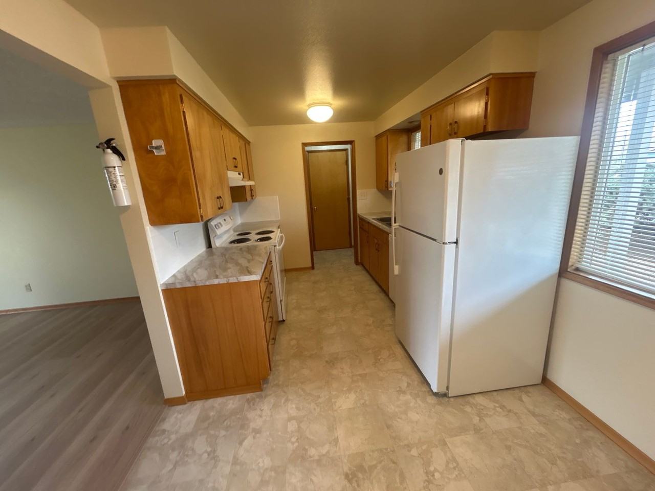 2247 Nw Dixon St - Photo 2 of 24