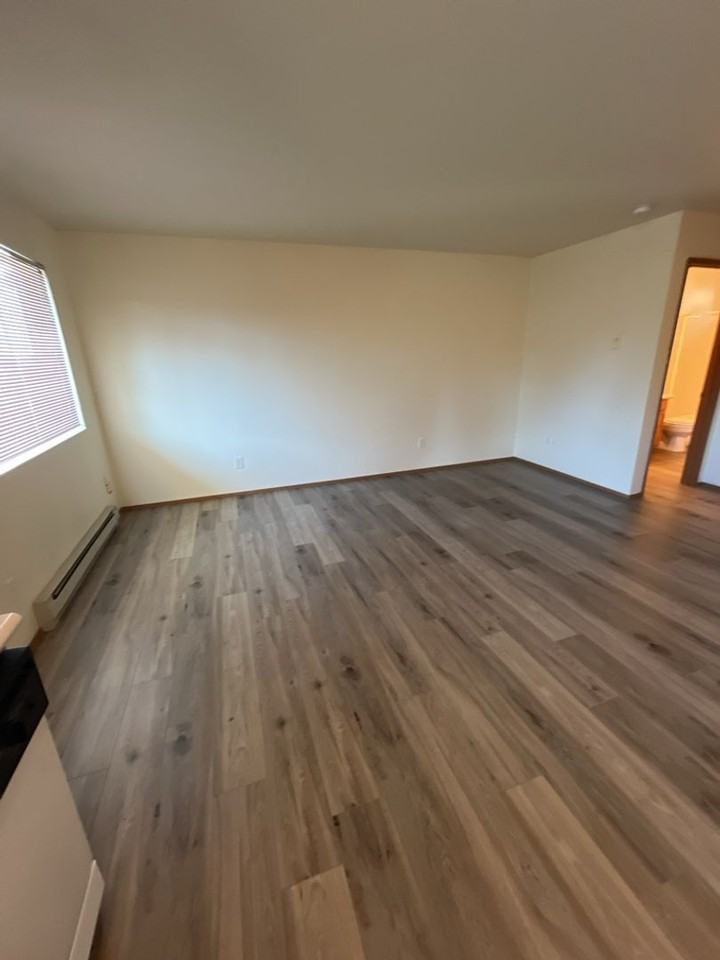 Salish Square Apartments - Photo 4 of 12