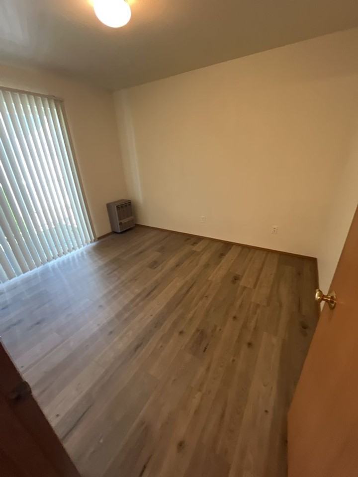 Salish Square Apartments - Photo 6 of 12