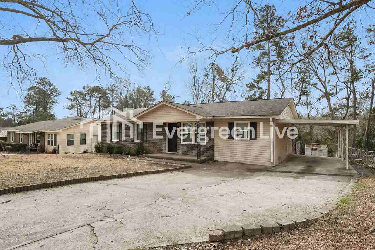 326 Serpentine Dr - Photo 2 of 15