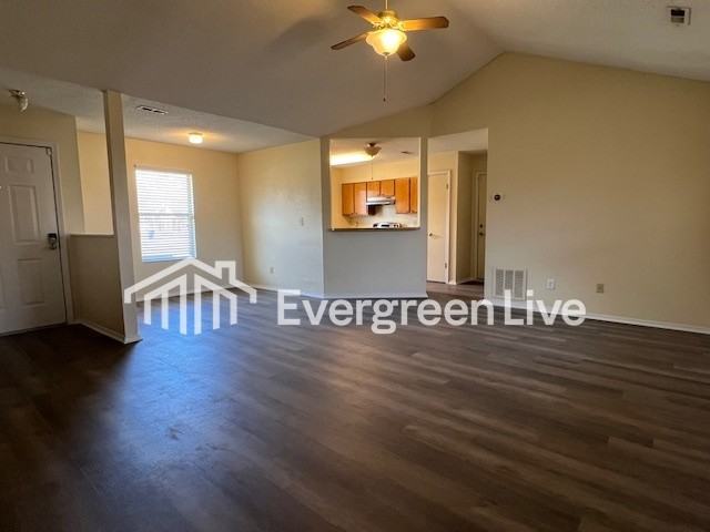 206 Bellflower Cir - Photo 5 of 20