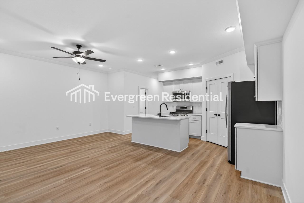8229 N Berkley Ave - Photo 5 of 14
