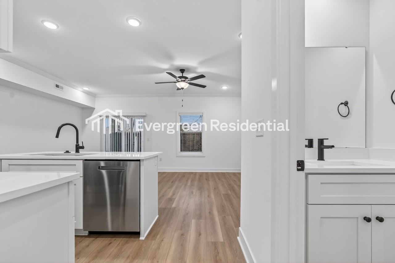 8229 N Berkley Ave - Photo 7 of 14
