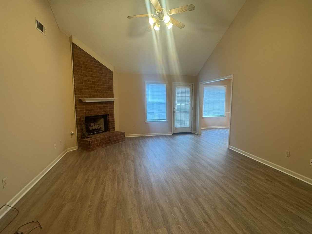 1433 Milestone Dr - Photo 2 of 14