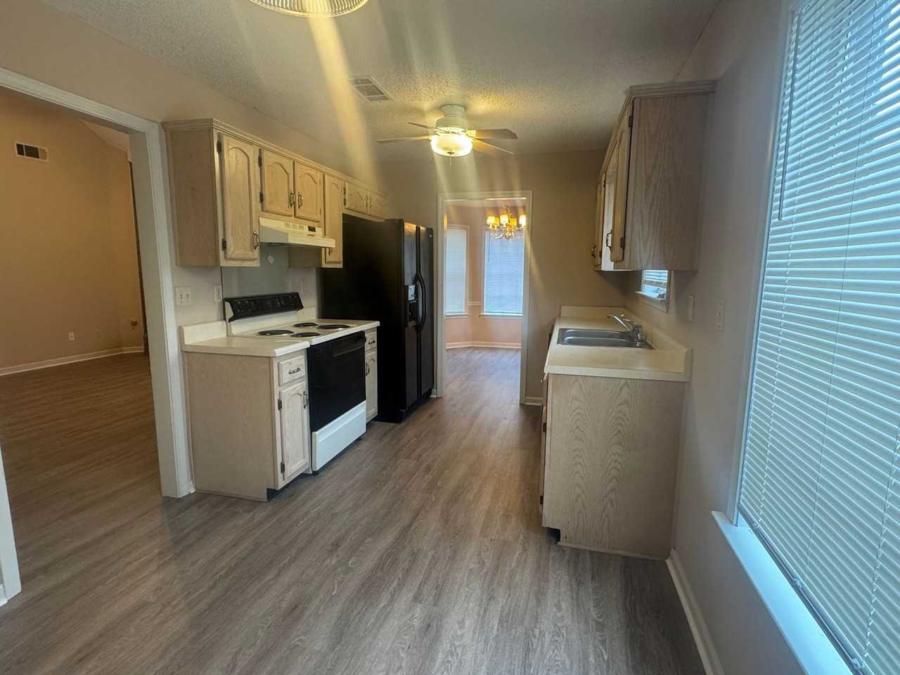 1433 Milestone Dr - Photo 6 of 14