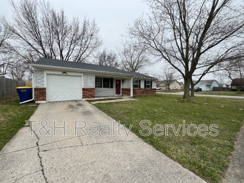 9466 Burrwood Cir - Photo 2 of 15