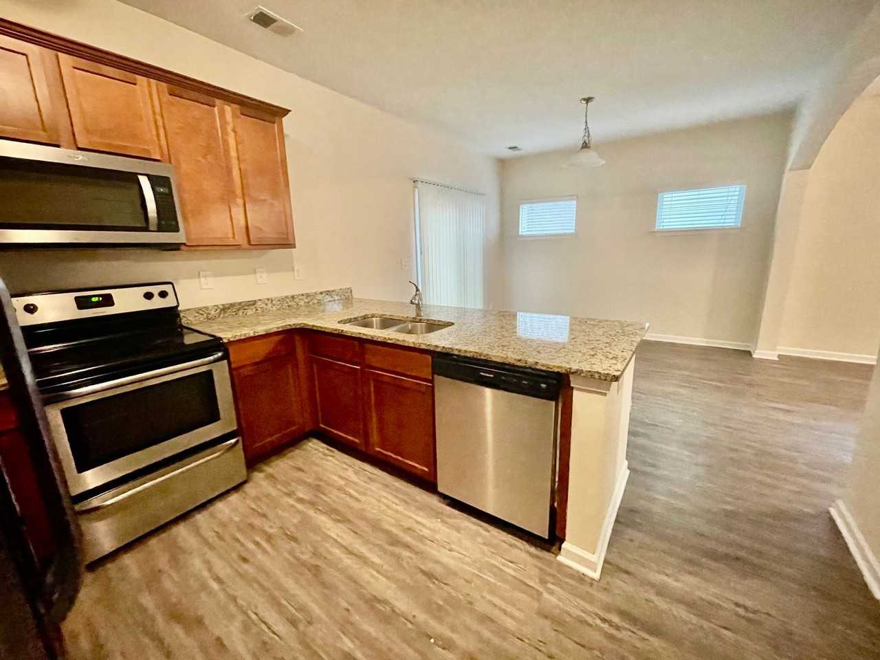 244 Village Creek Way - Photo 3 of 8