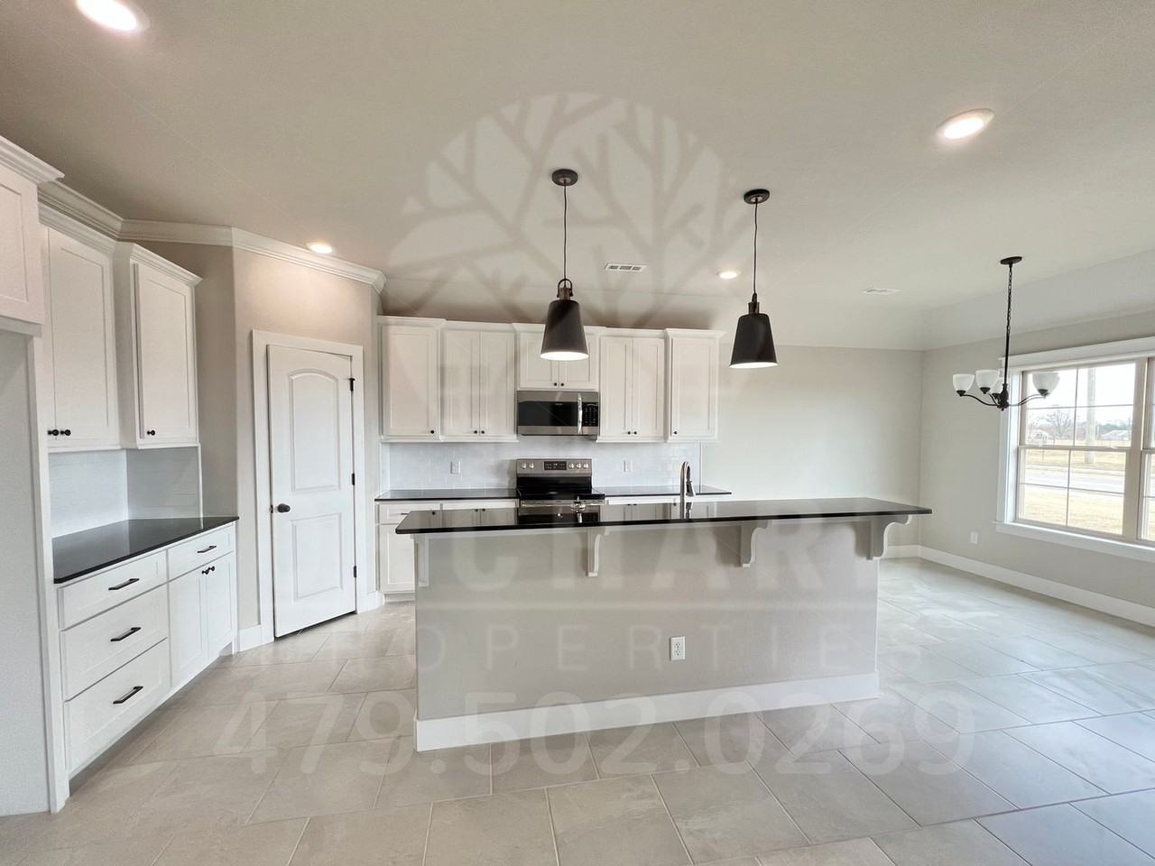 739 Woodplains Ave - Photo 2 of 16