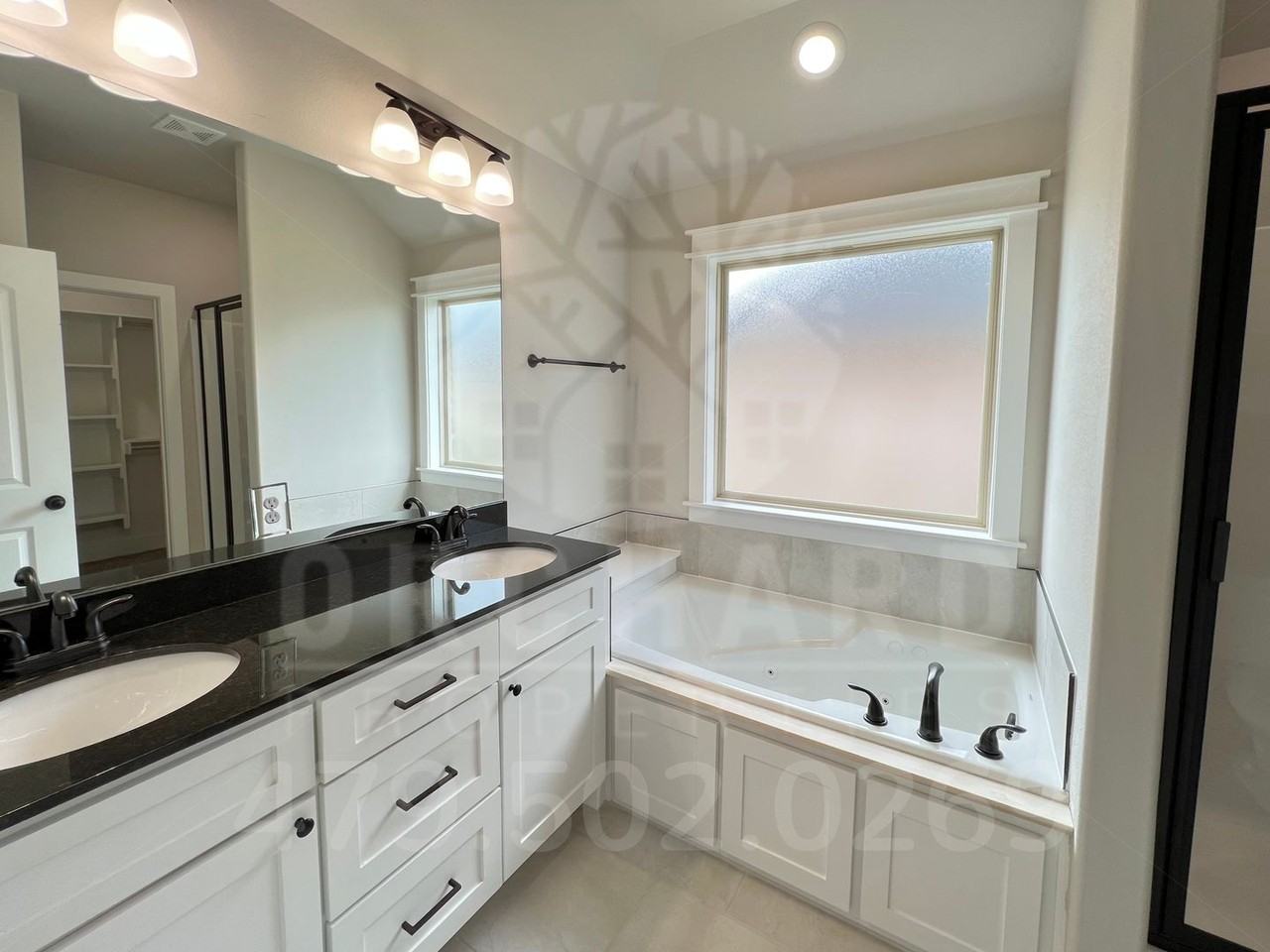 739 Woodplains Ave - Photo 6 of 16