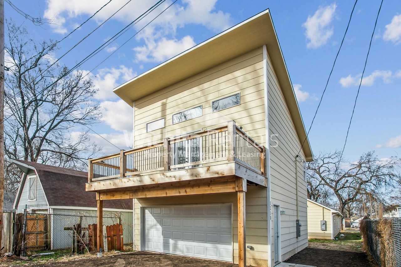 1210 S Pattie St - Photo 2 of 12