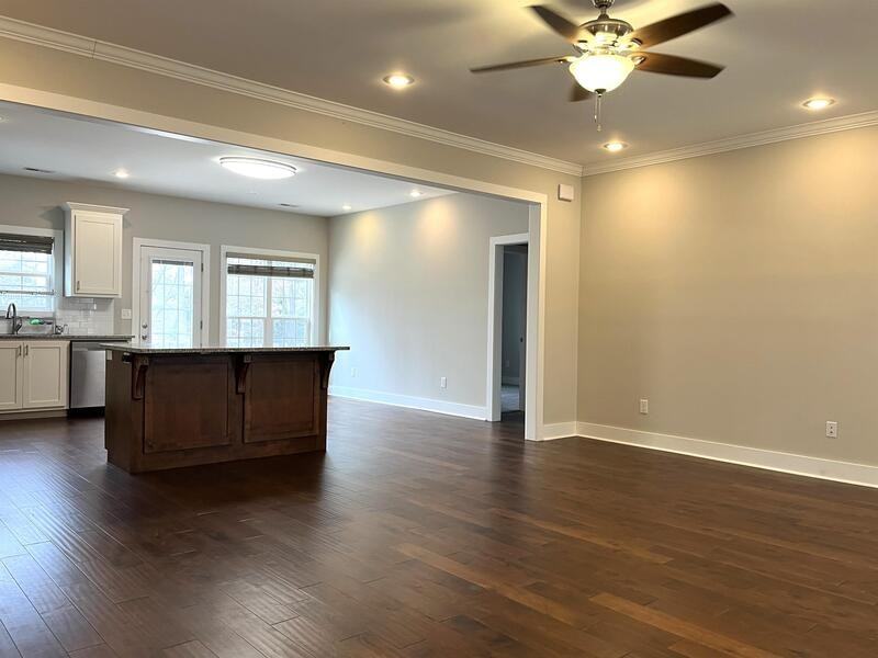 122 Fargo Dr - Photo 2 of 20