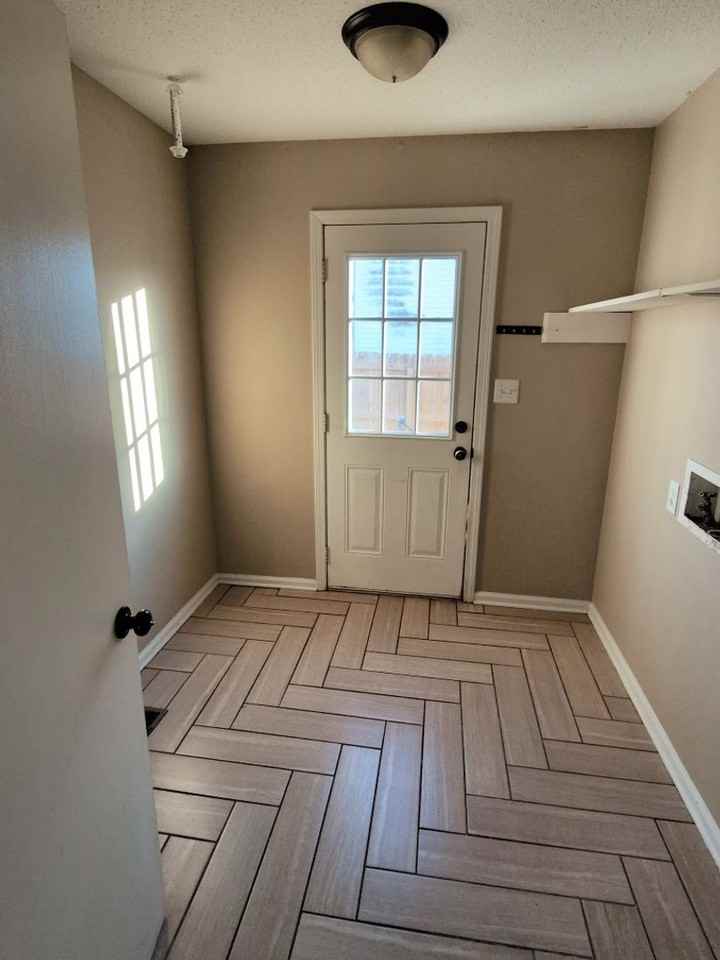 1319 Chucker Dr - Photo 4 of 11