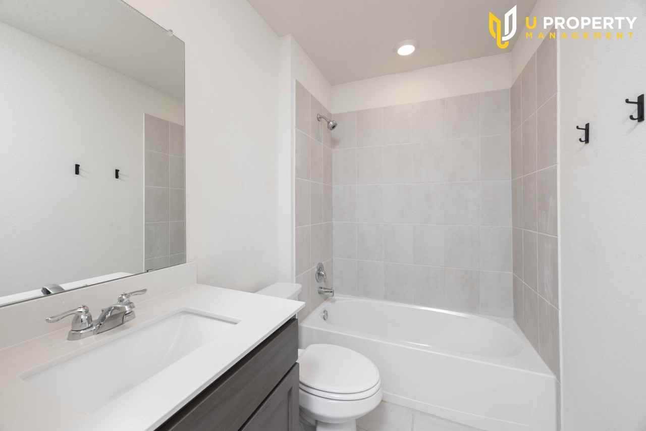 719 Cool Canyon Trl - Photo 6 of 33