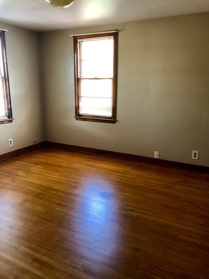 600 600/602 Yale Drive - 600 #600 - Photo 4 of 7