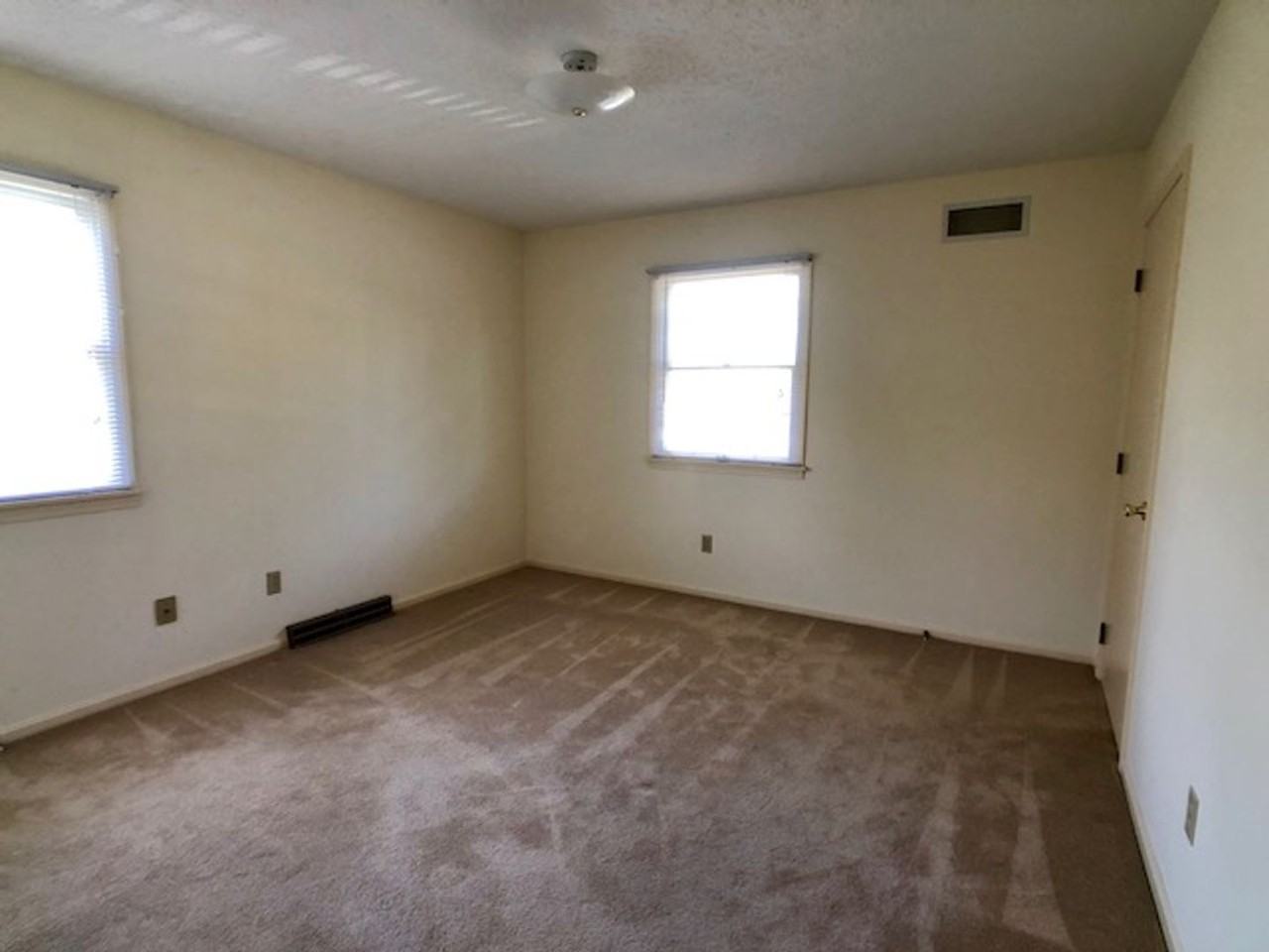 968 Woodland Rd #968 - Photo 5 of 8