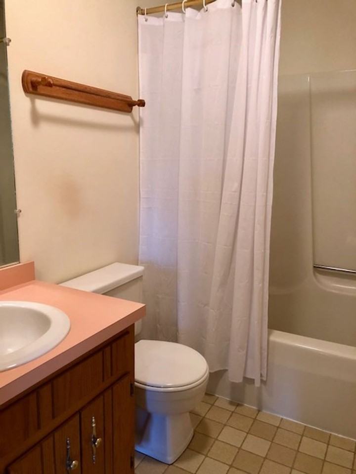 968 Woodland Rd #968 - Photo 7 of 8