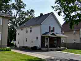 featured image of 123 E Broadway Ave