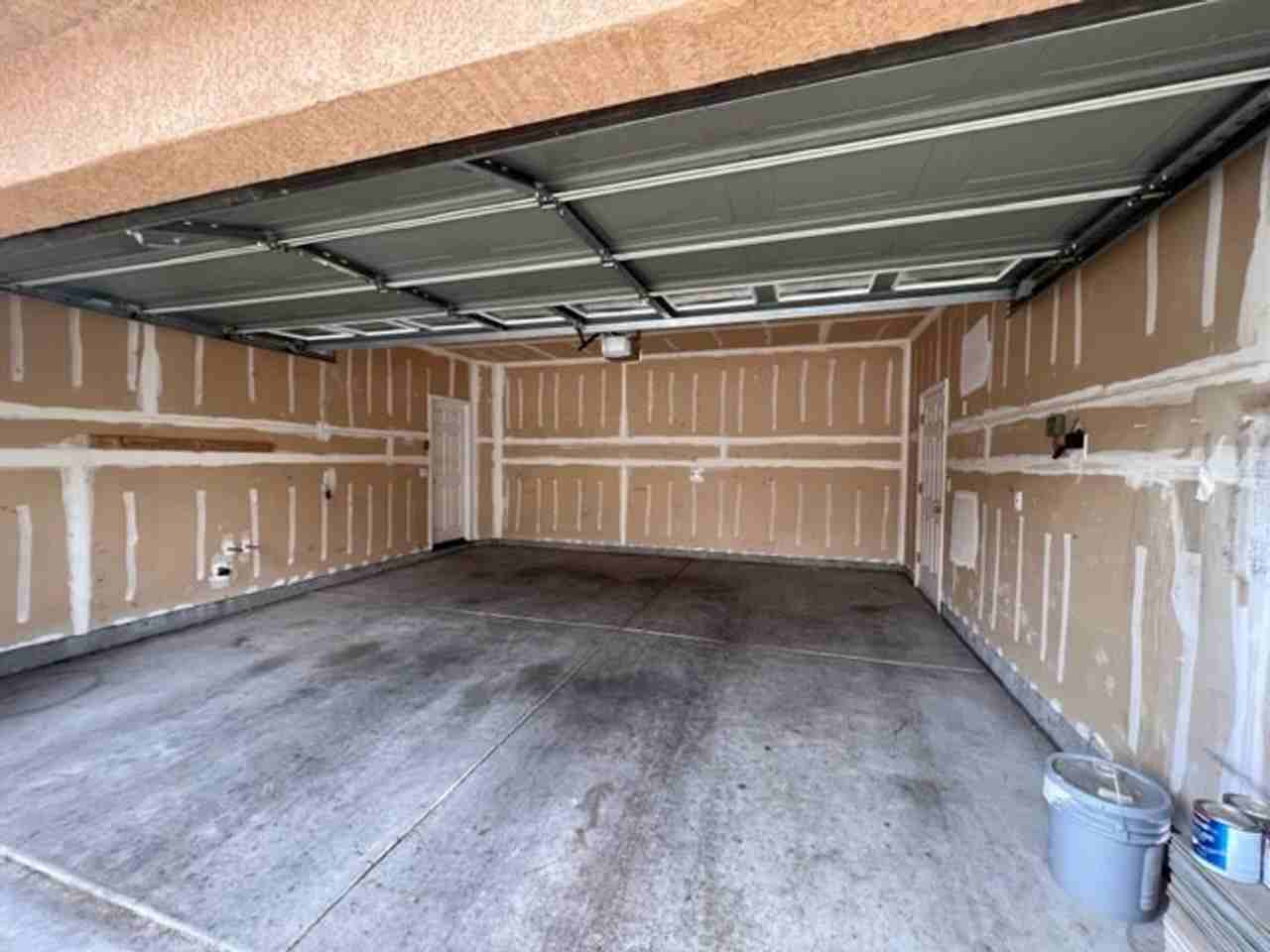 1525 N Asciano Ct - Photo 3 of 18