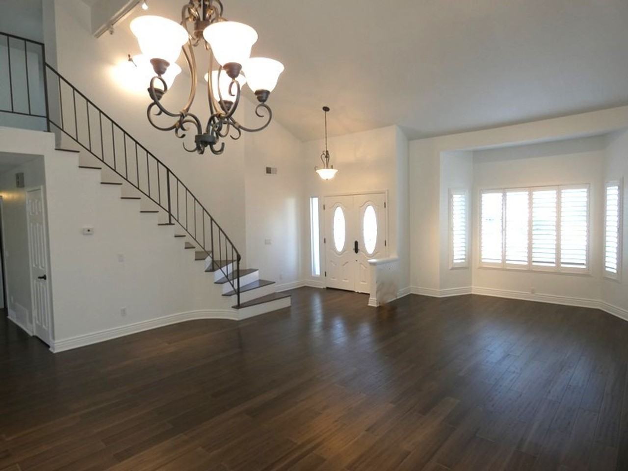 632 Amber Ln - Photo 4 of 13