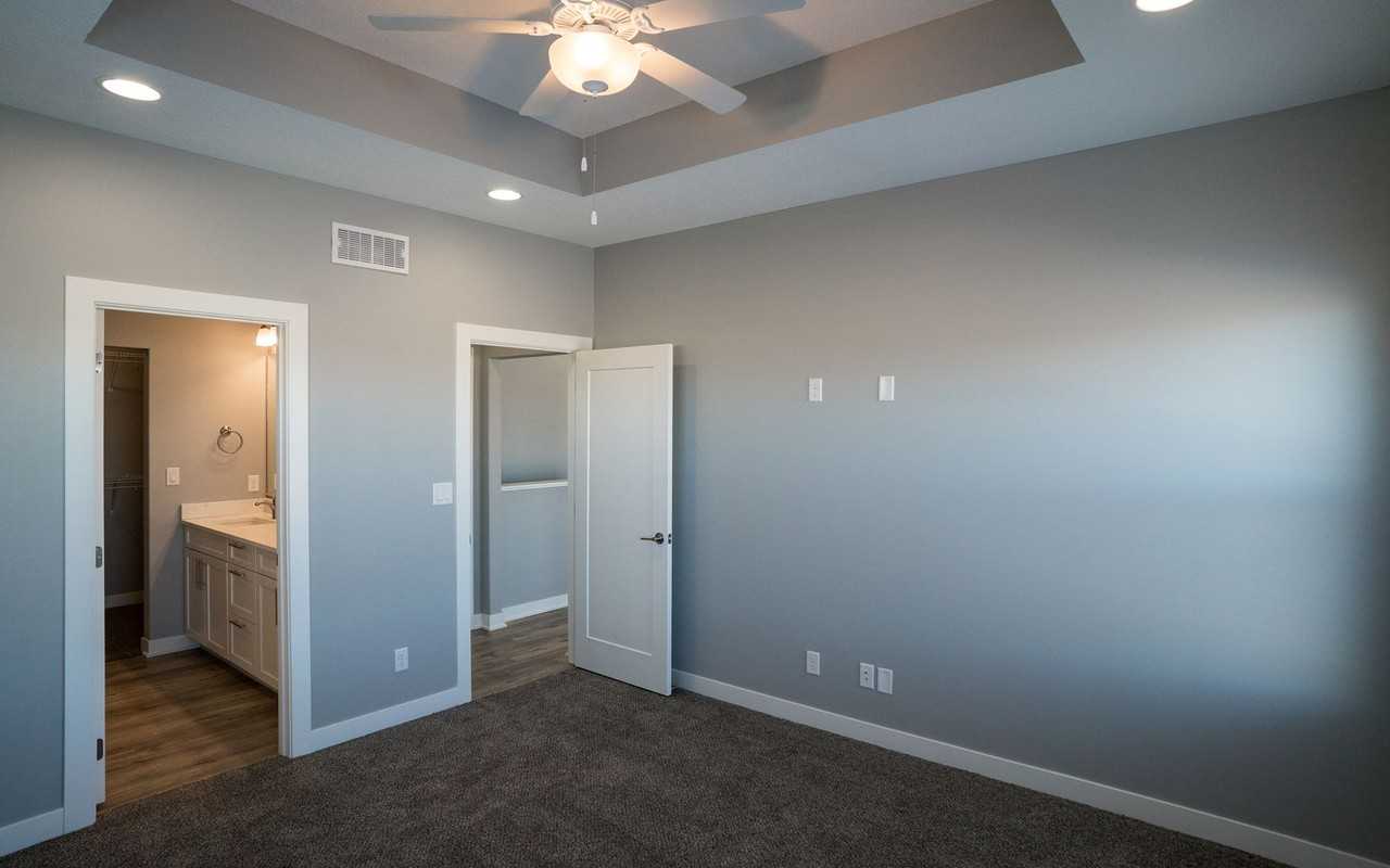 655 Se Tallgrass Ln - Photo 6 of 16